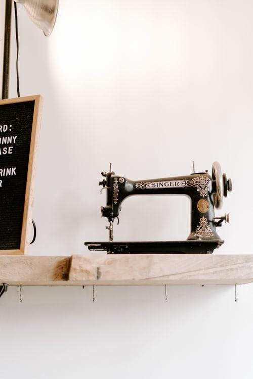 manual sewing machine under types of machine