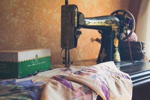 Learn how to sew with the right sewing kit