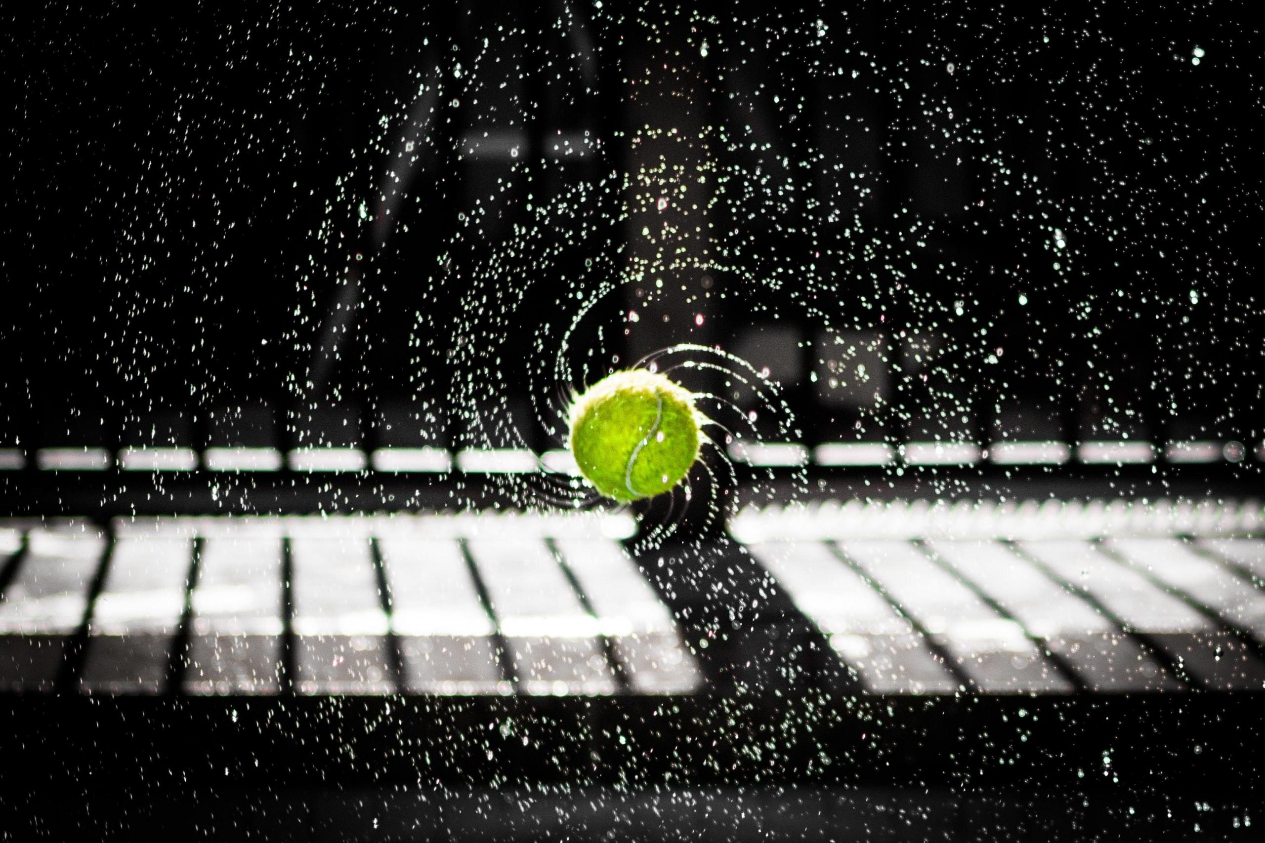 Tennis ball