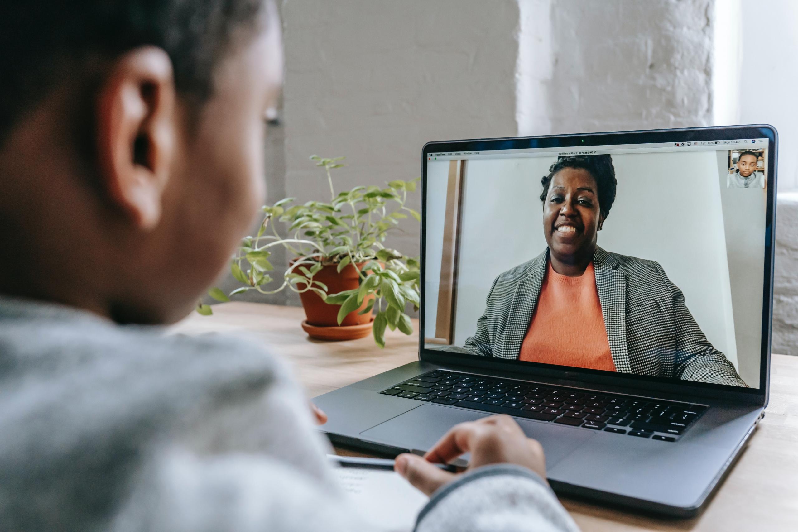 A student and online teacher
