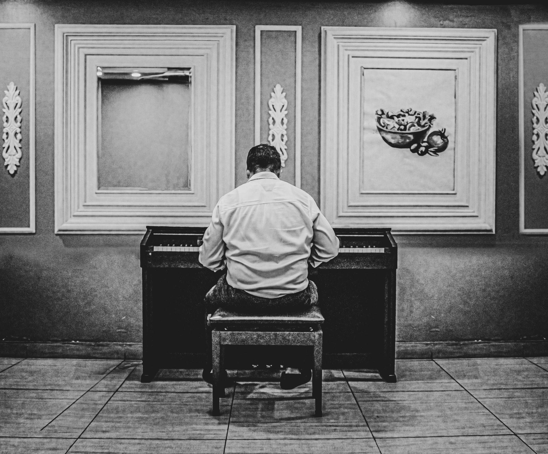 where to get a piano tutor in Nigeria