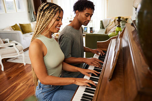 Get a piano tutor on Superprof Nigeria