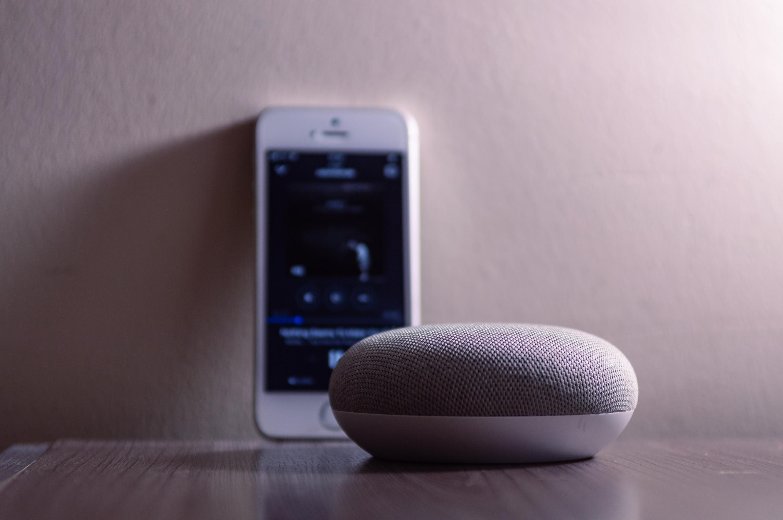 Bluetooth speaker and phone