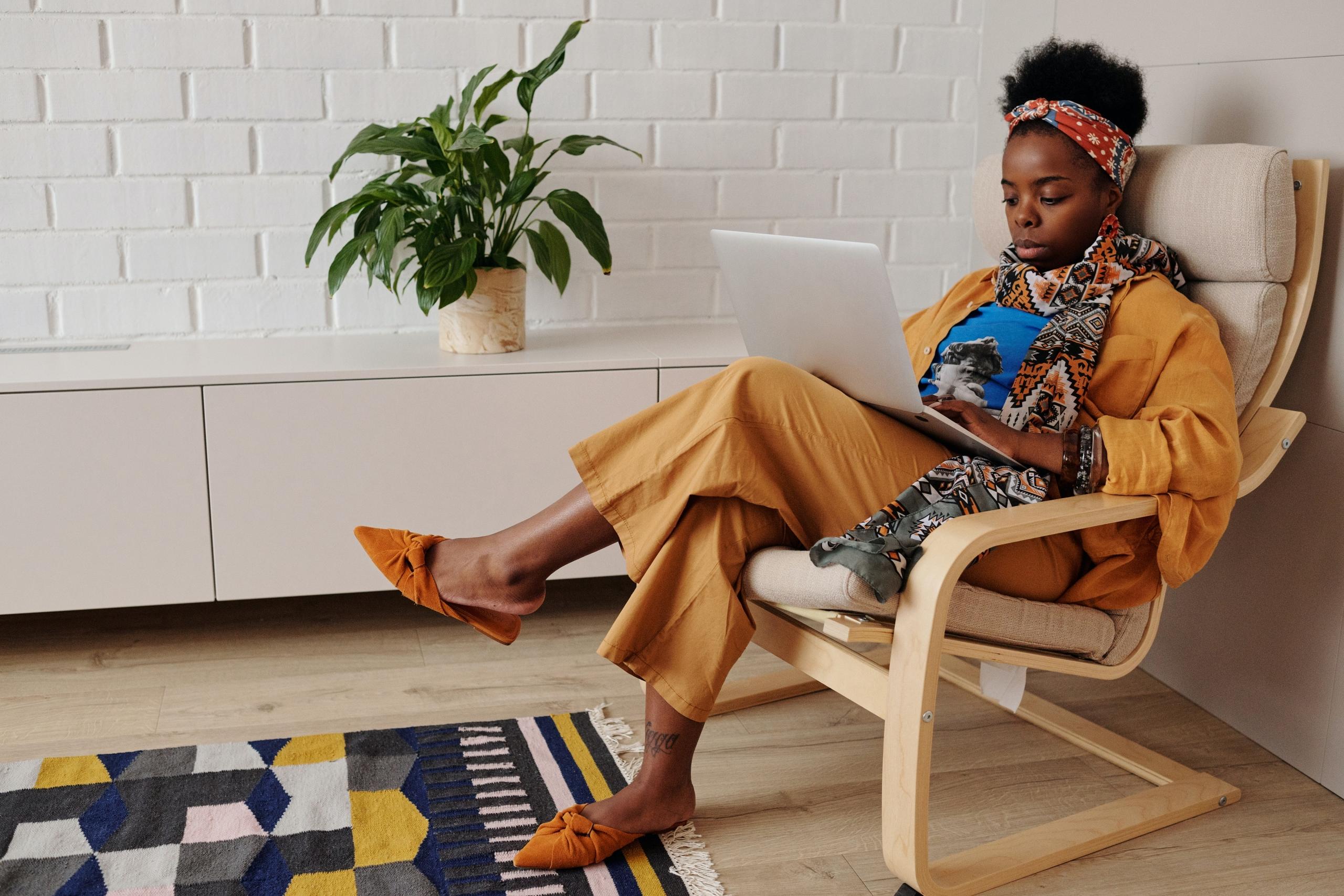 A lady with a laptop