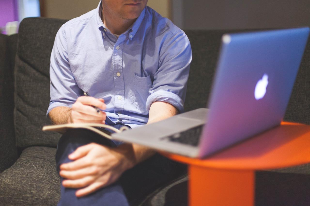 Ga eens online om Duitse studenten te vinden