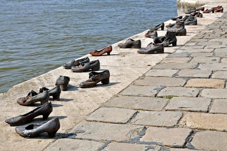 herdenkingsmonument schoenen aan de Donau