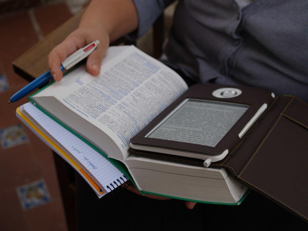Zoek Nederlandse e-boeken en begin met lezen