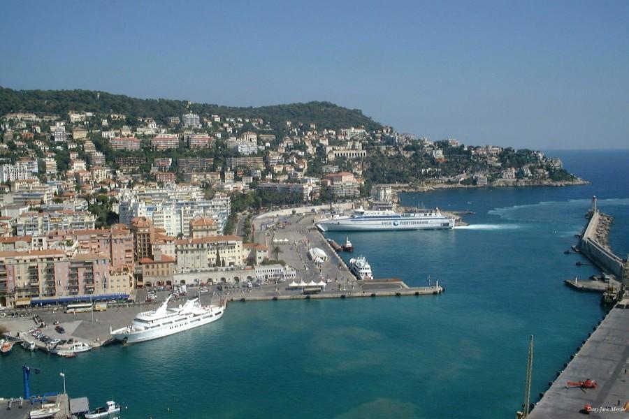 beeld van de haven van nice
