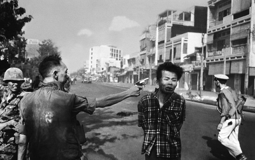 Executie van een communistische gevangene in Saigon