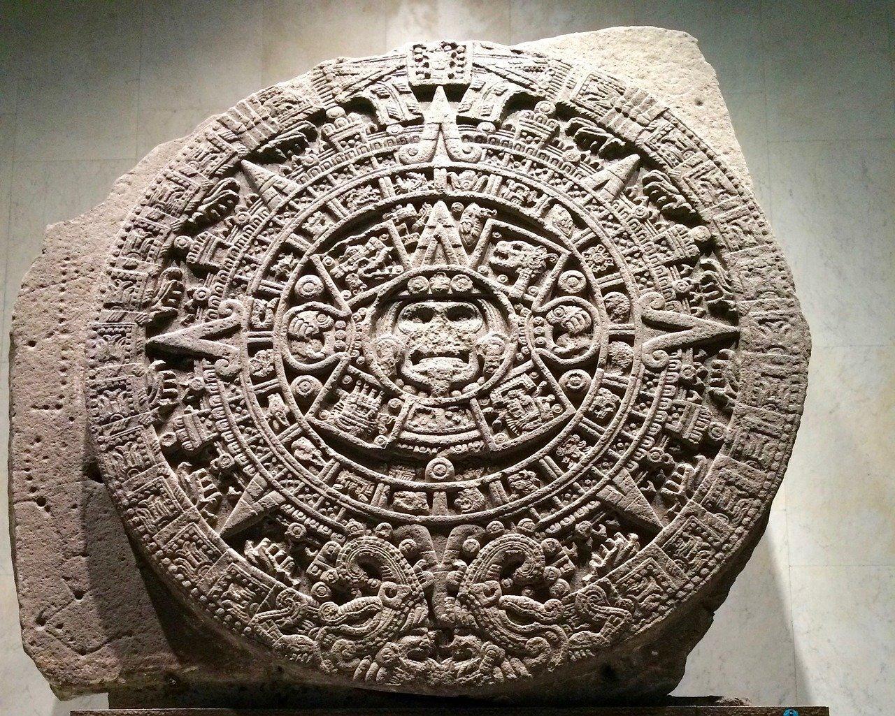 De Azteekse kent verschillende cycli