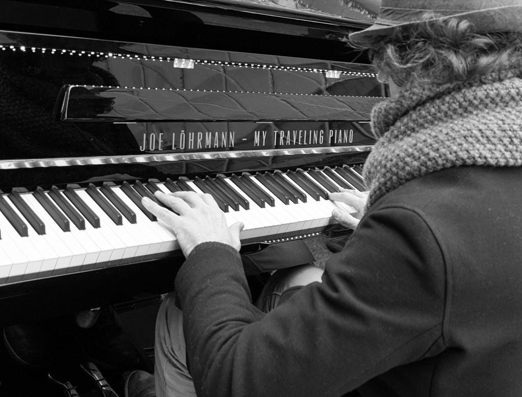 Een digitale piano kun je gemakkelijker vervoeren