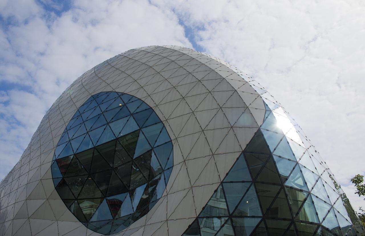 Dit is een wel heel bijzonder winkelcentrum in Eindhoven