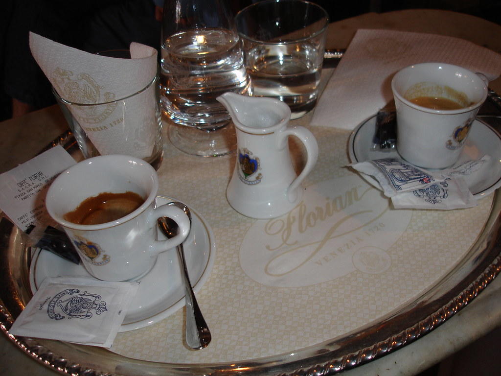 Drink koffie bij Florian in Venetië