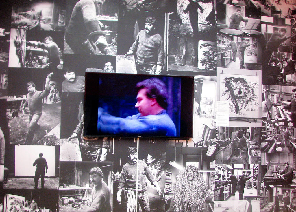 Karel Appel in actie