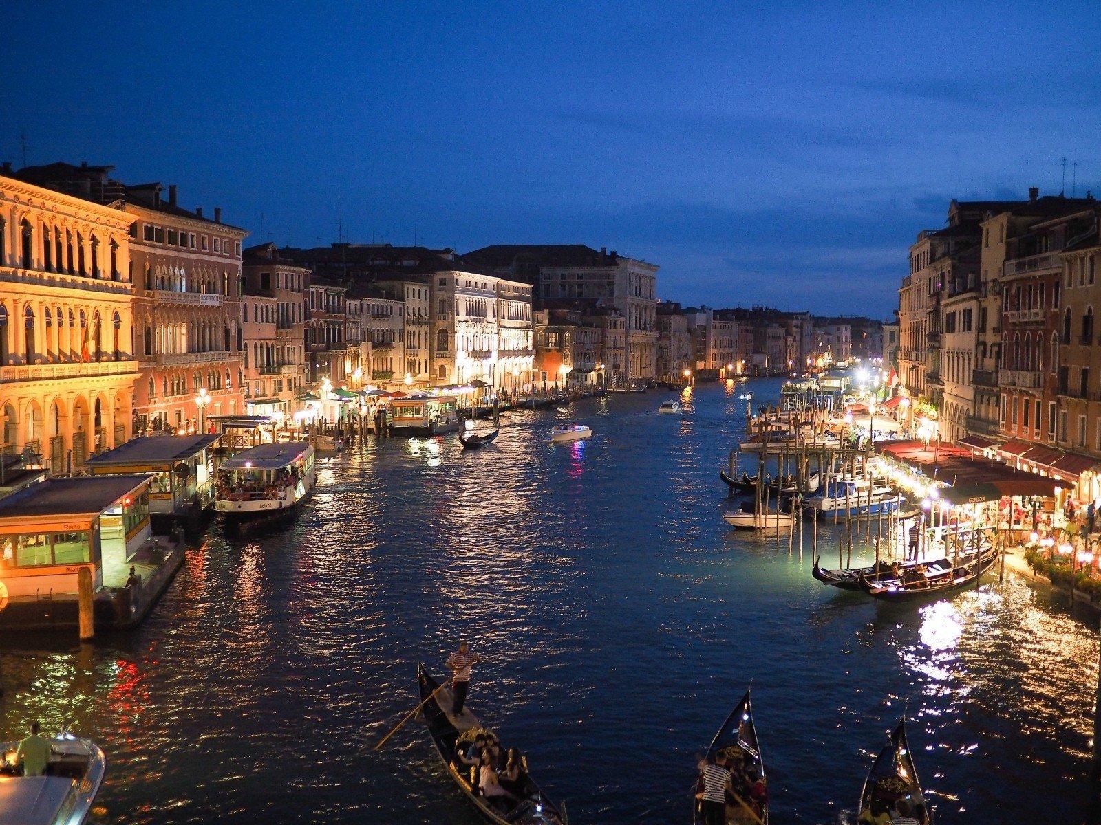 Venetië is een romantische plek voor geliefden