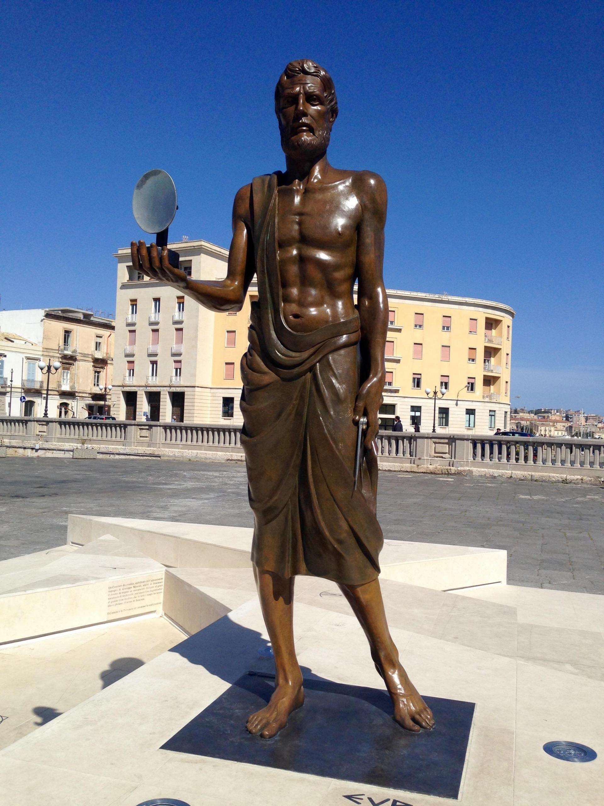 Archimedes Standbeeld