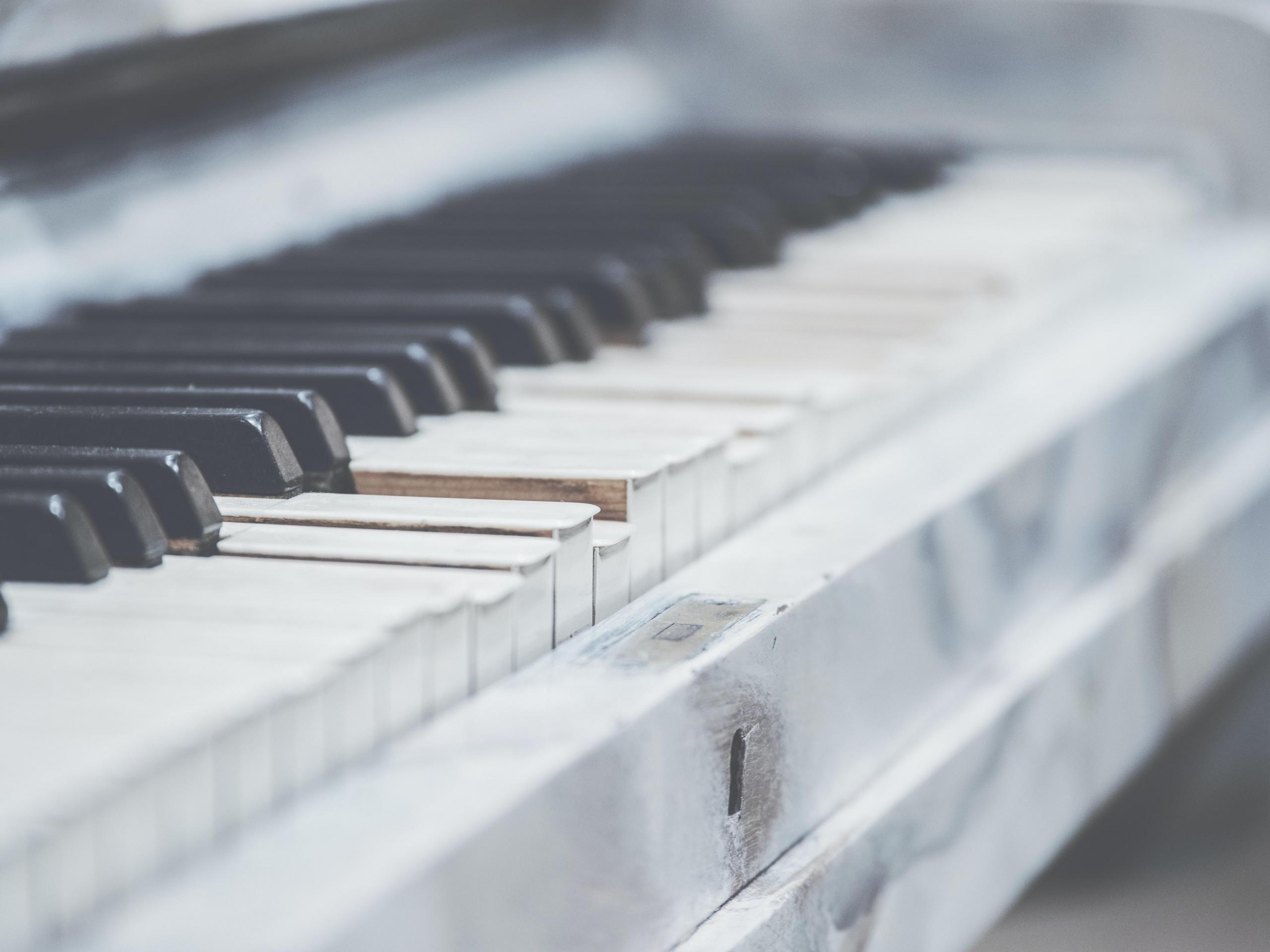 de juiste pianoles in Nederland