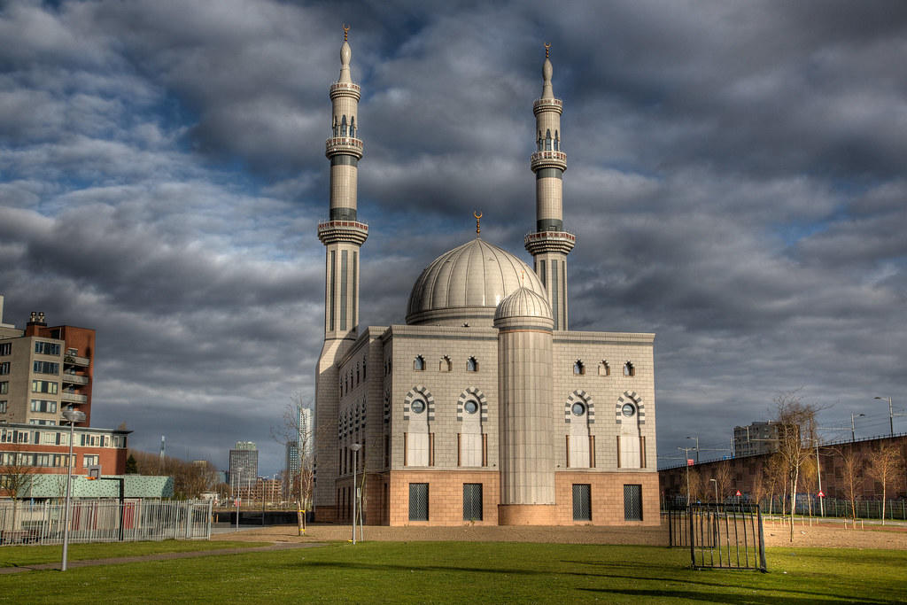 Deze moskee werd door een Nederlandse architect ontworpen