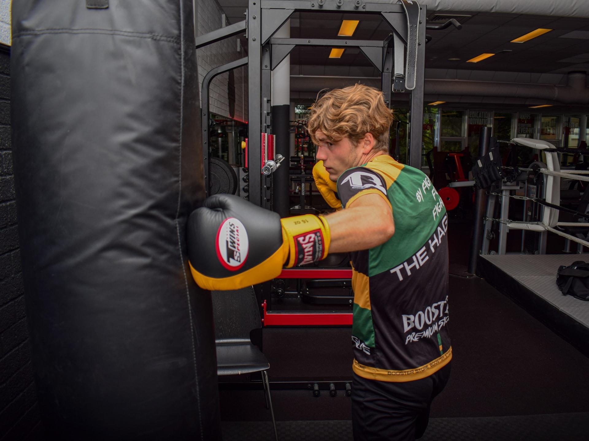 Vind kickboks lessen bij jou in de buurt