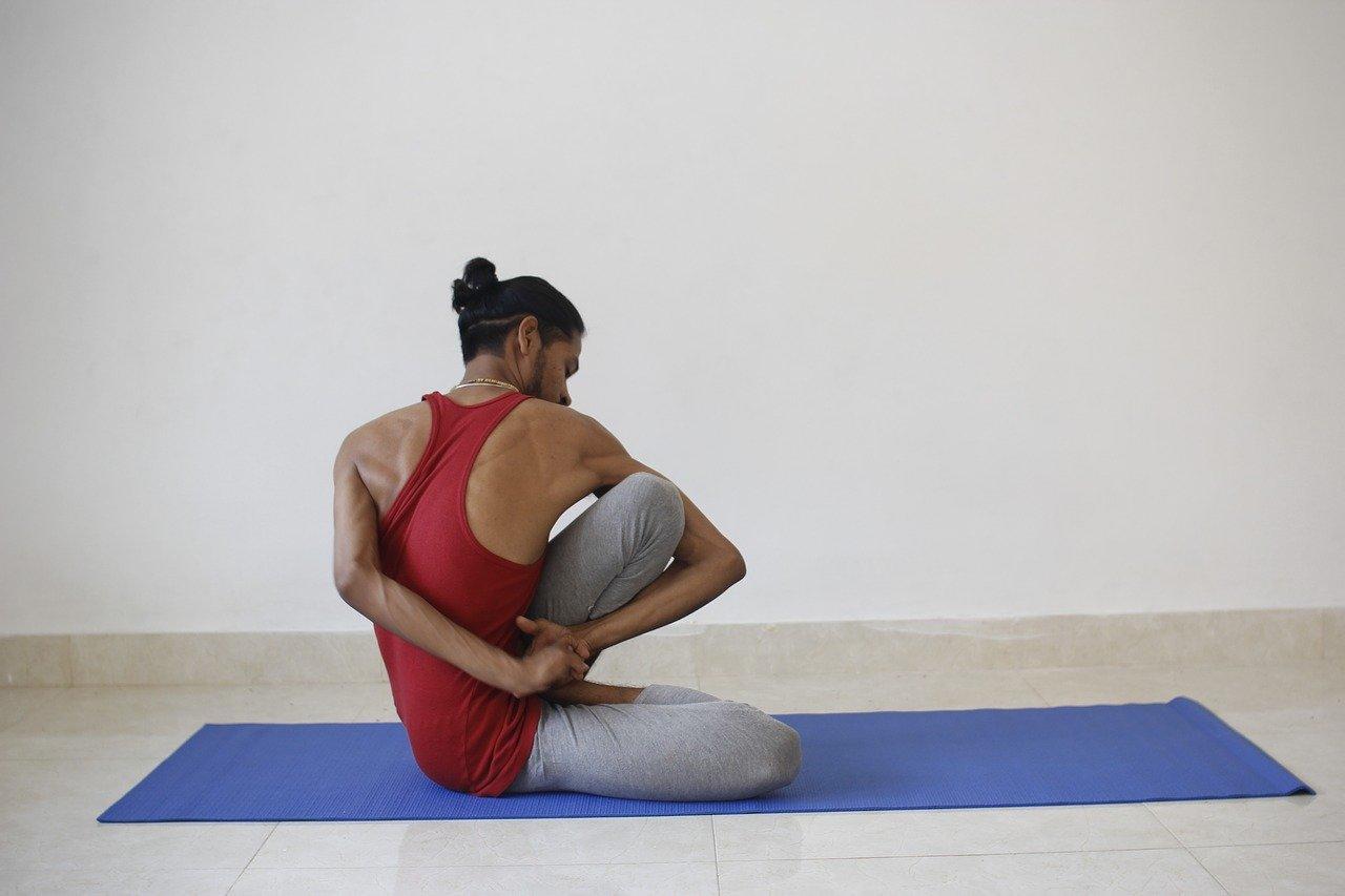 Zorg dat de yoga docent kan zien of je de oefeningen correct uitvoert