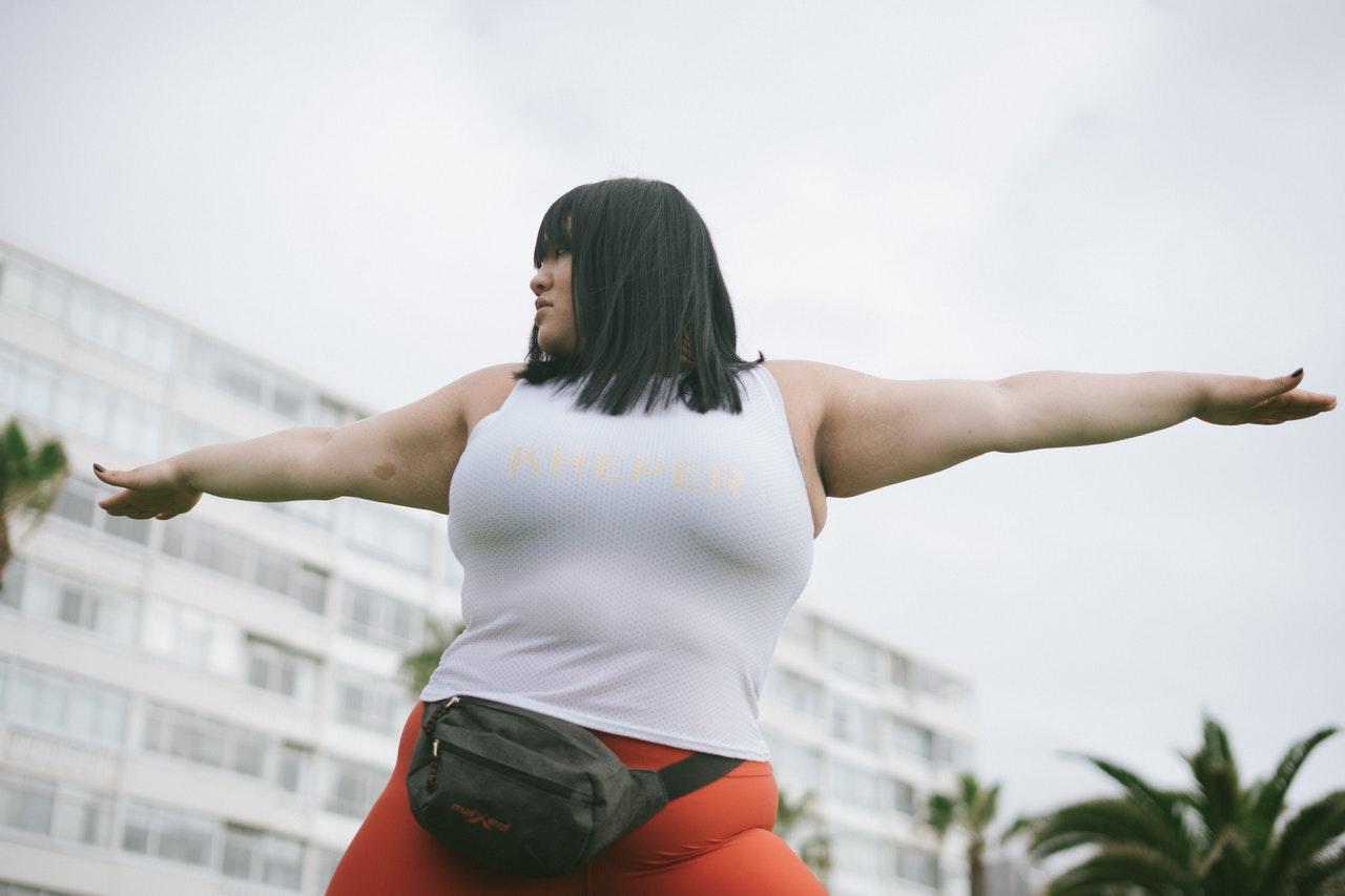 Mevrouw doet yoga