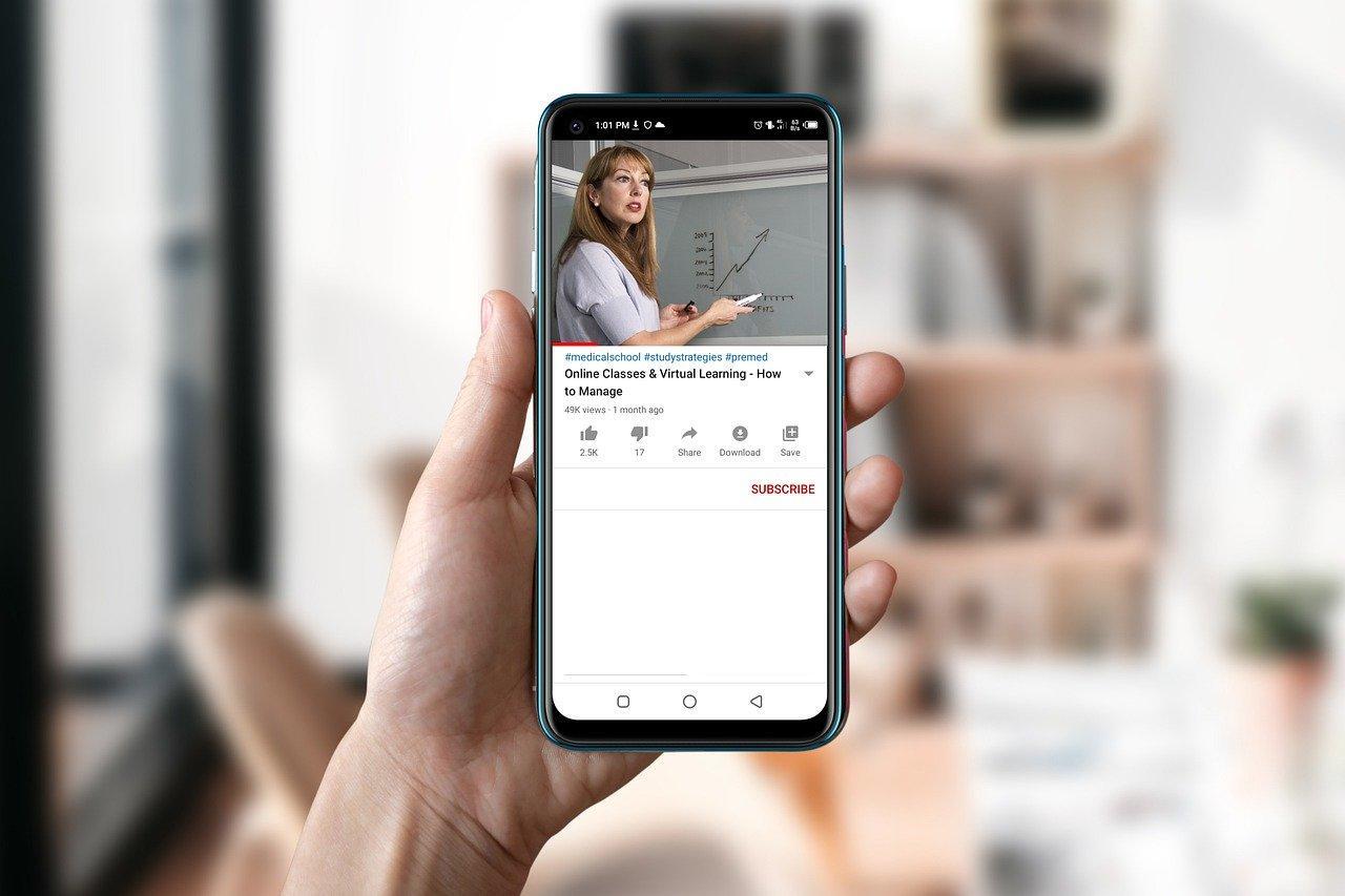 E-learning biedt de mogelijkheid om te leren waar je maar wilt