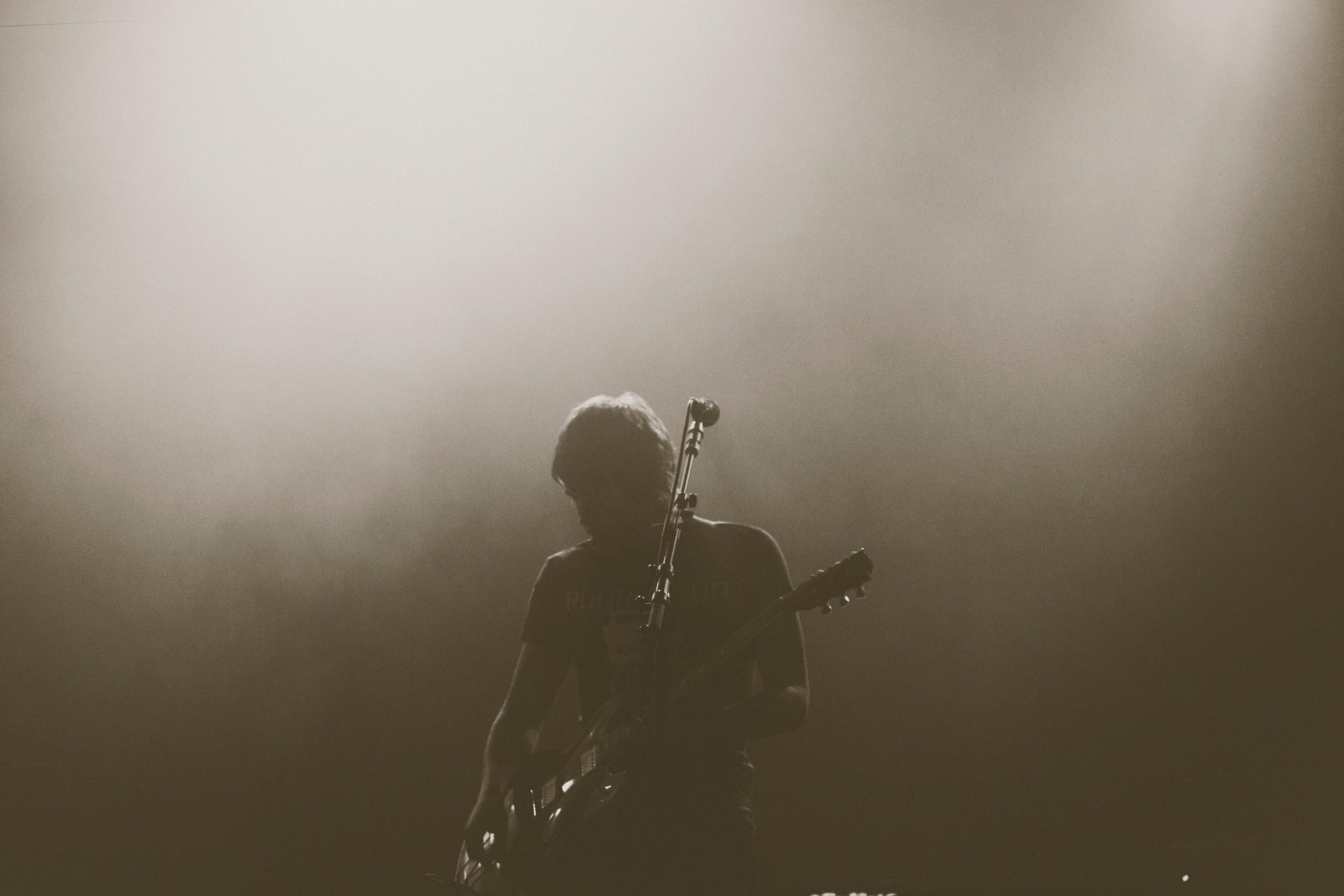 Gitaar op podium