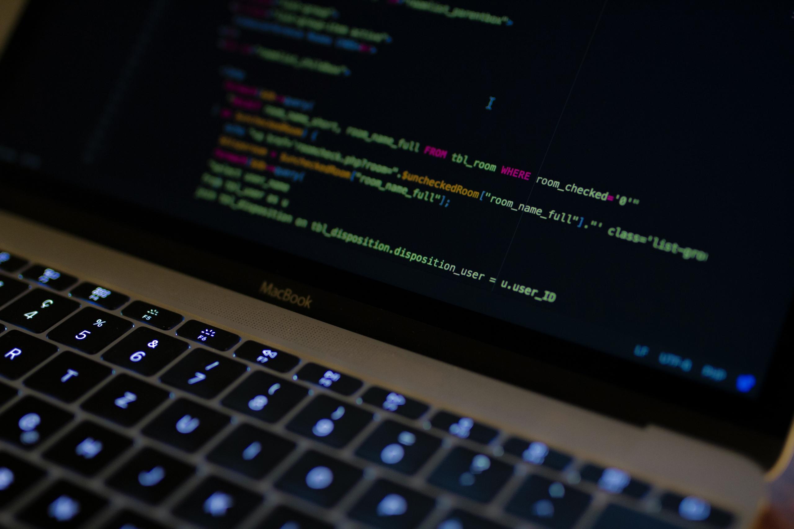 SQL wordt veelal gebruikt voor databases