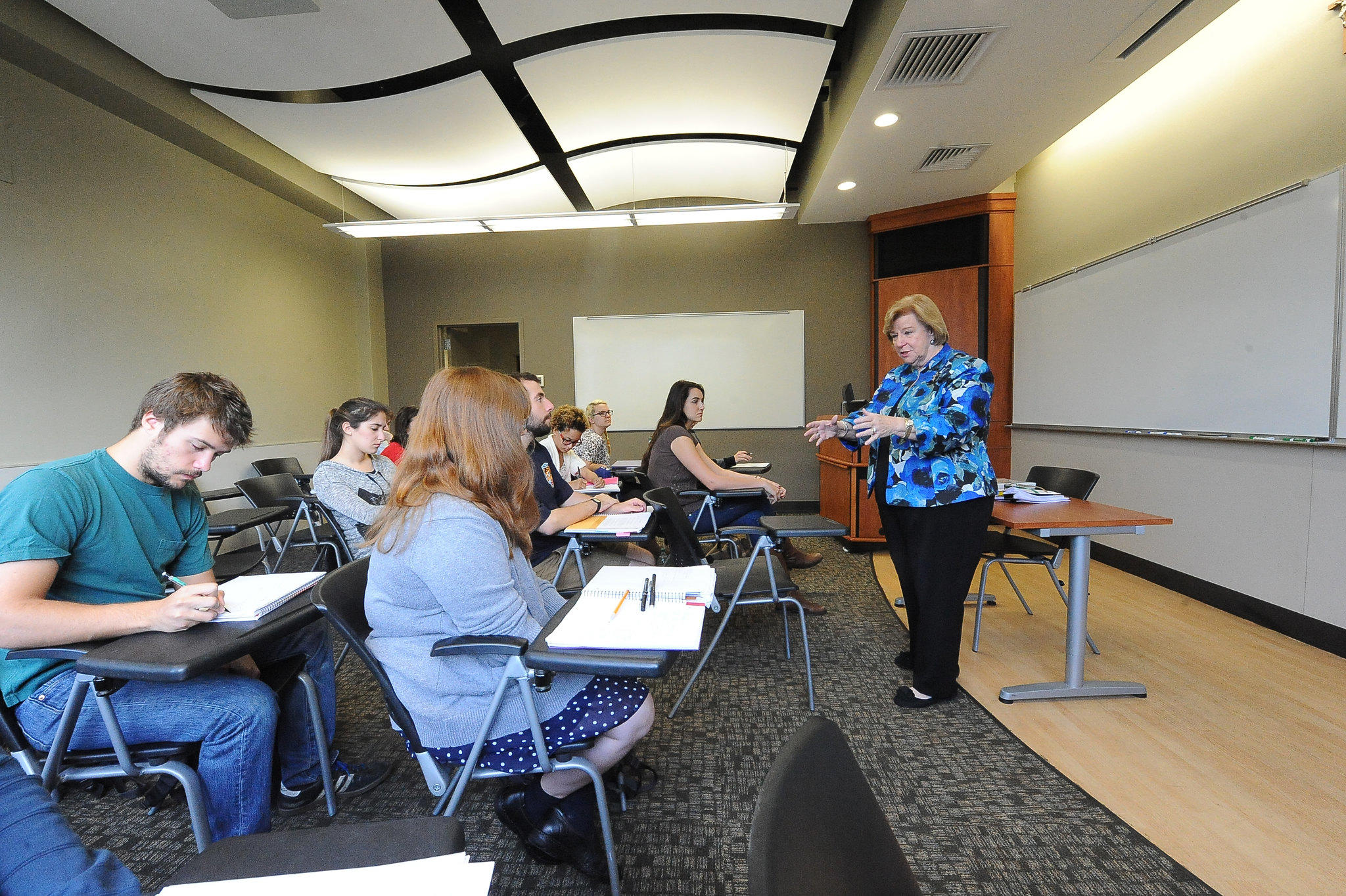 In Nederland kun je groepslessen Frans volgen