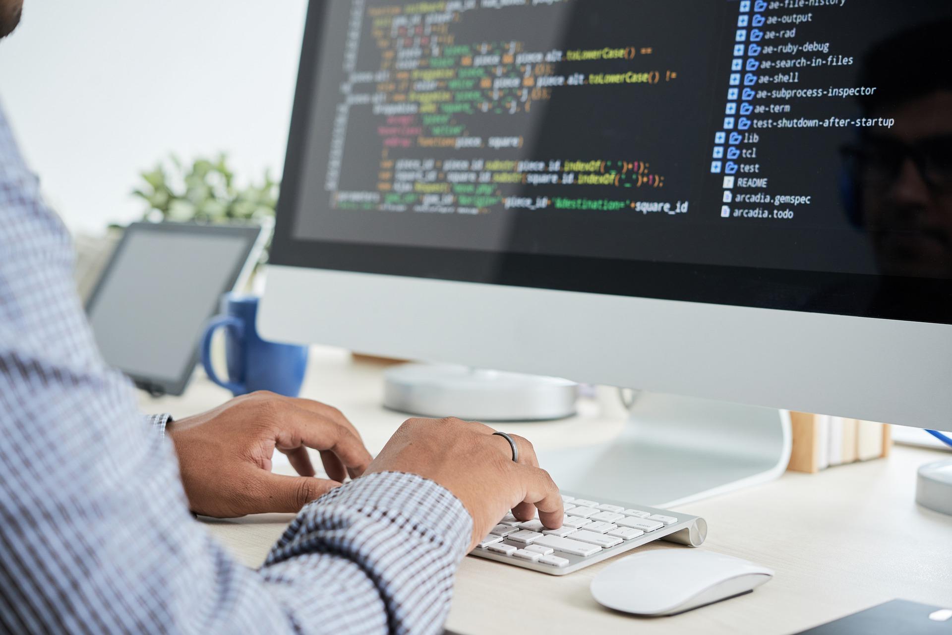 Java kan het best worden gebruikt bij het werken aan programmeerprojecten in de bedrijfsomgeving