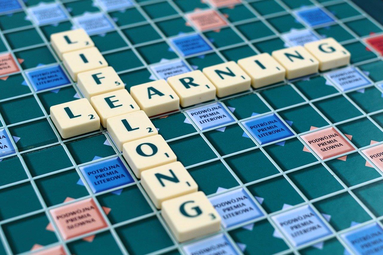 Scrabble is een goede oefening om Engels juist te leren spellen
