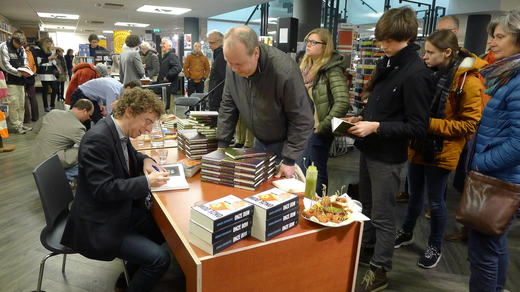 Grunberg signeert