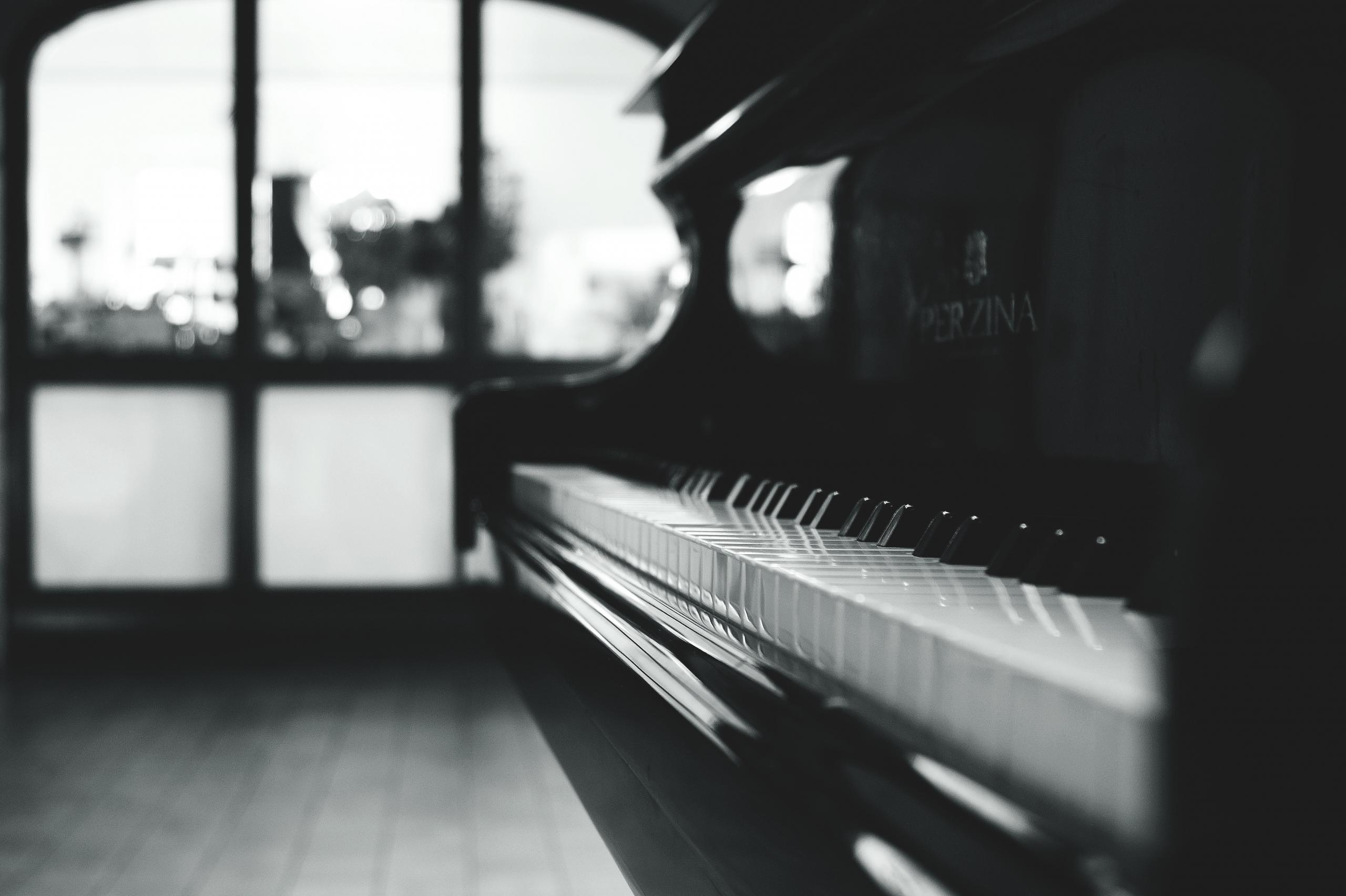 piano spelen toetsen