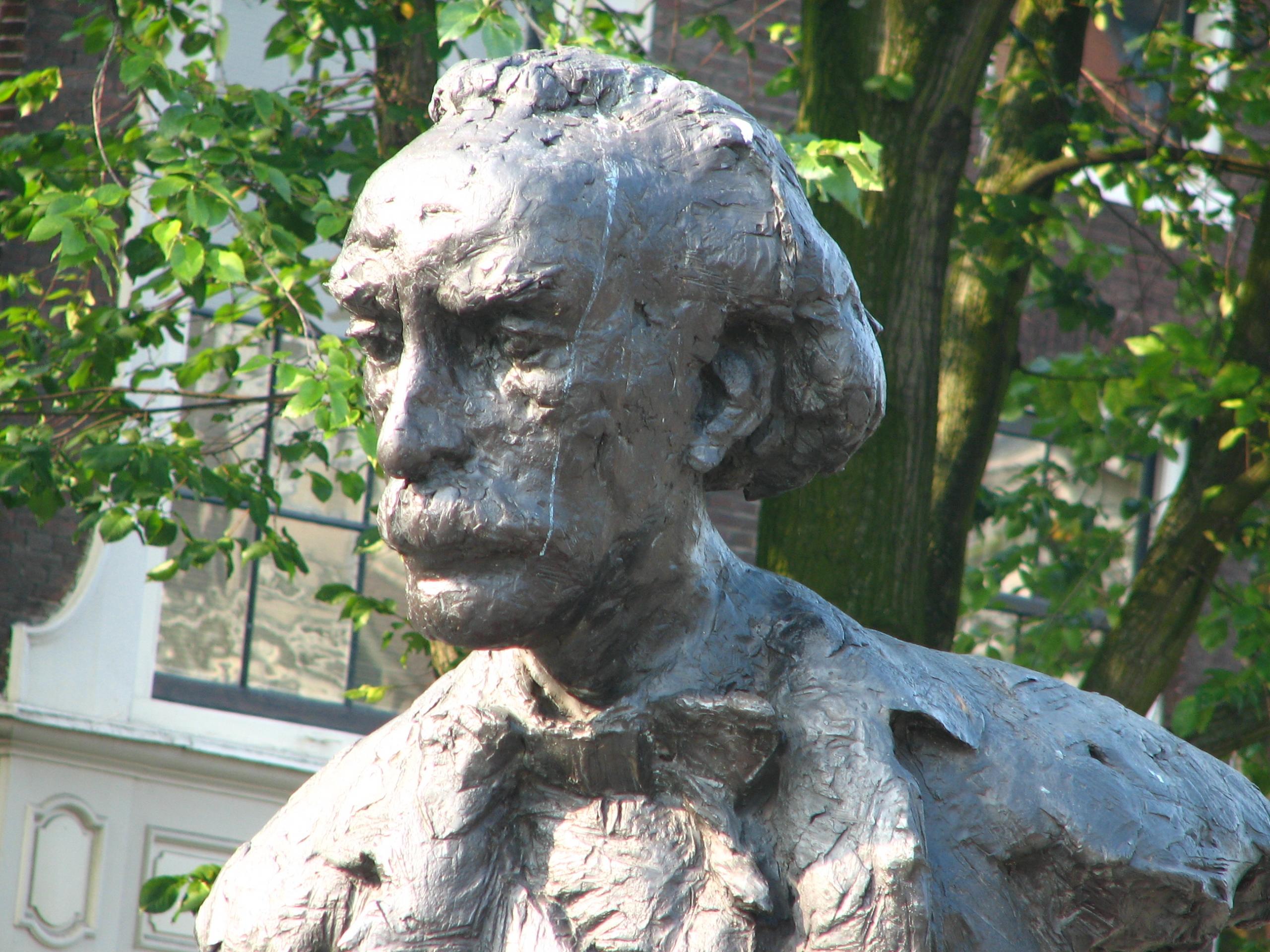 In de Max Havelaar verzette Multatuli zich tegen de uitbuiting van de Javanen
