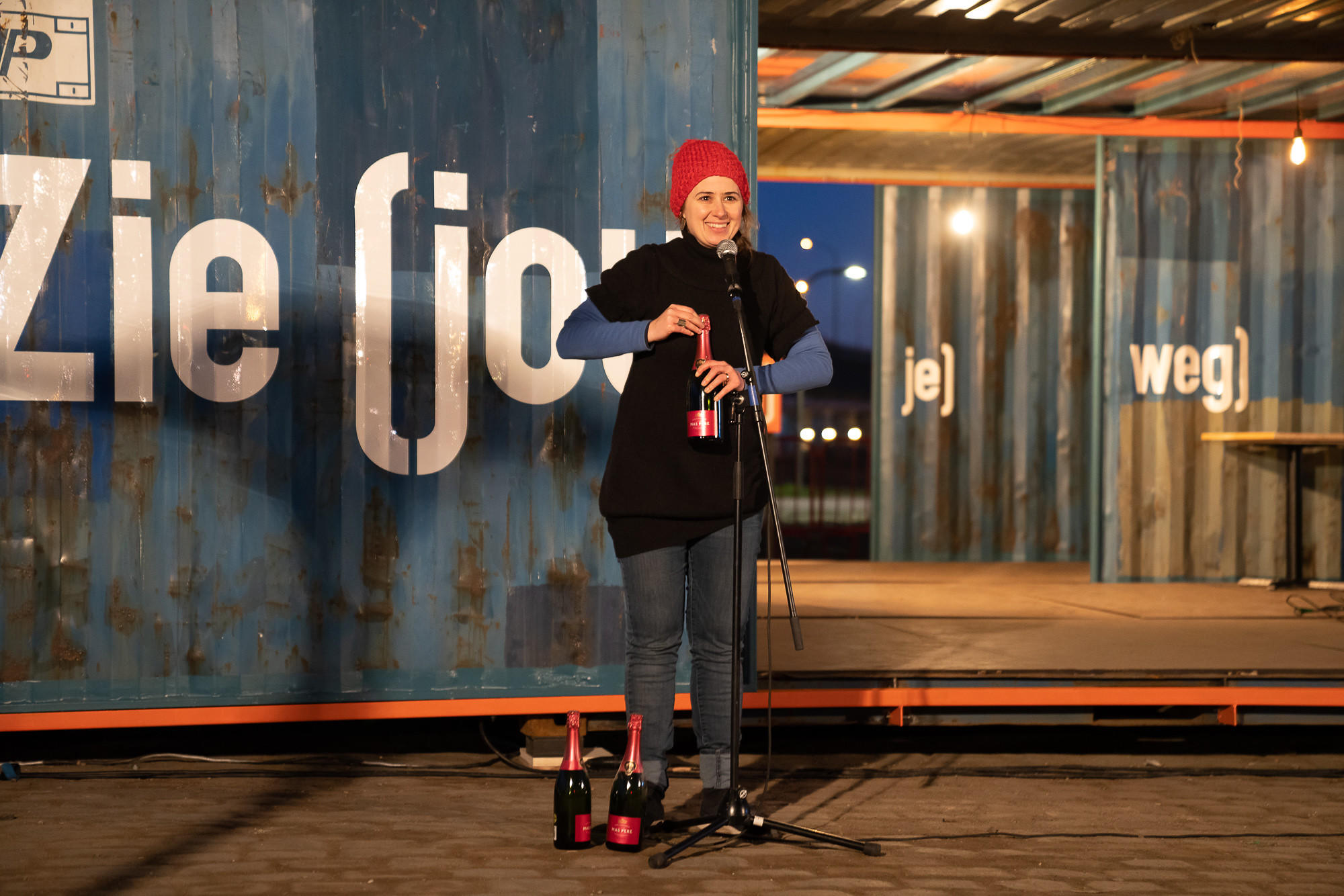 De podiumdichter niet meer weg te denken uit de Nederlandse literatuur