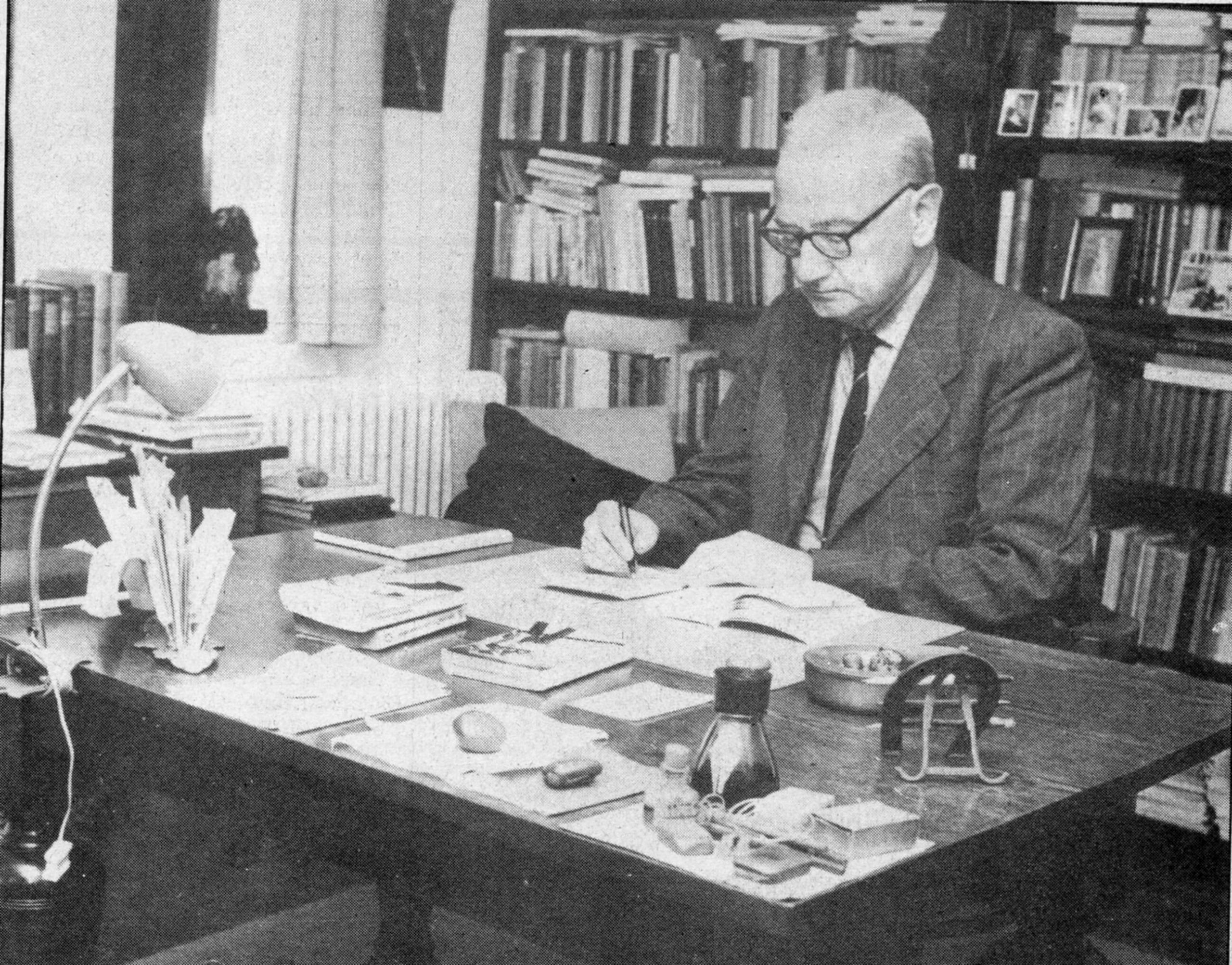 'Terug tot Ina Damman' is een deel van de 'Anton Wachterreeks'