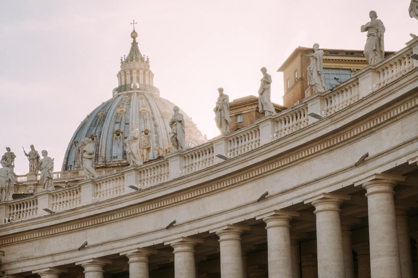 De dakrand van het Vaticaan