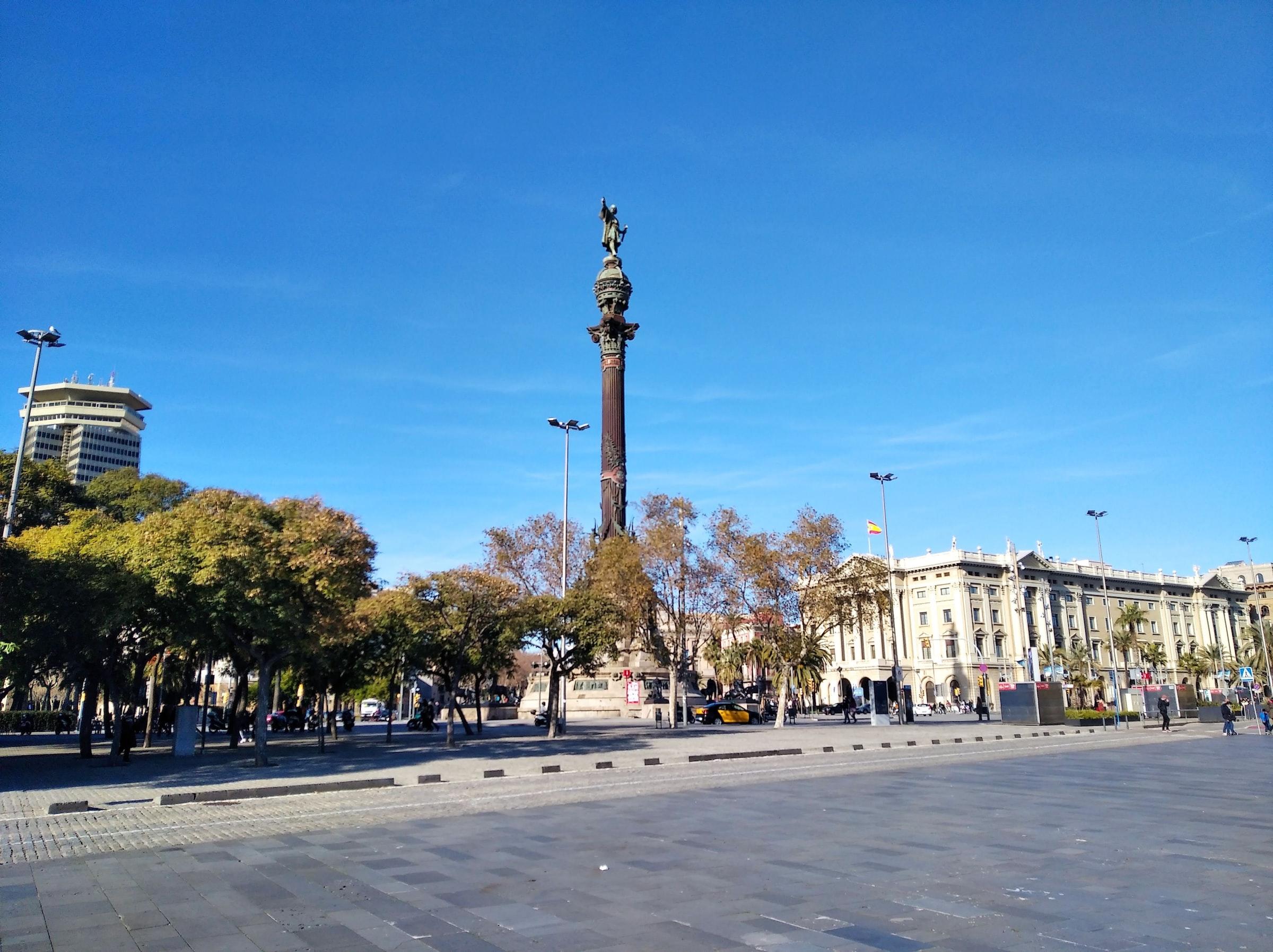 Beeld van Christoffel Columbus in Barcelona