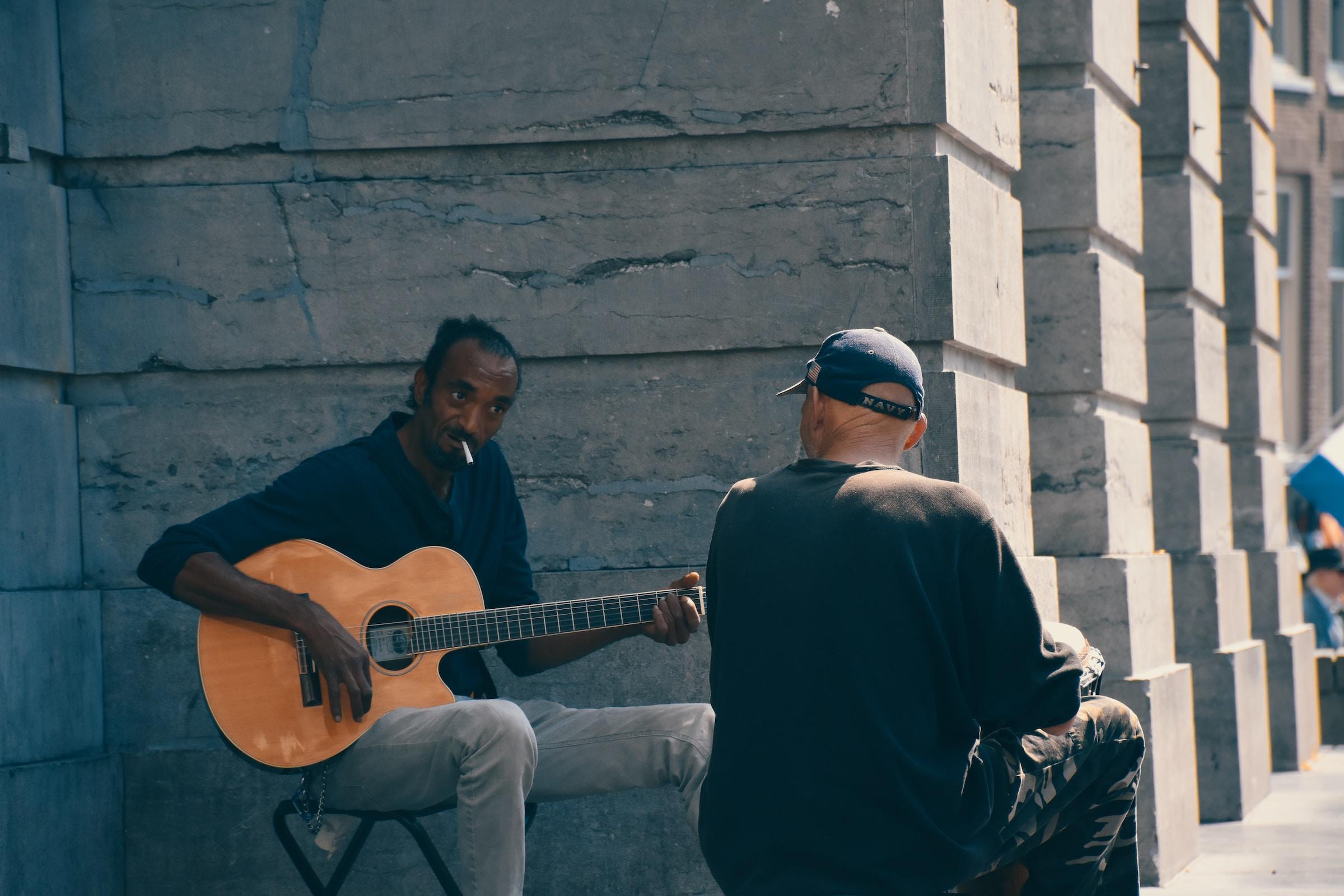 Twee straatmuzikanten in Utrecht