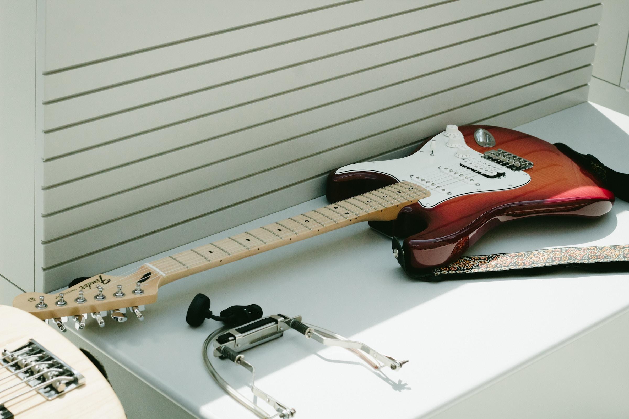 Liggende gitaar