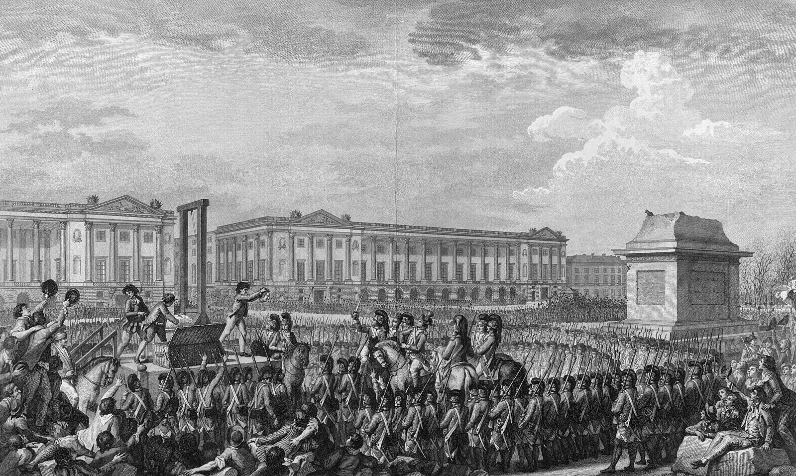 Gravure waarop Lodewijk XVI op het schavot staat naast de guillotine, met toekijkende menigte en soldaten.