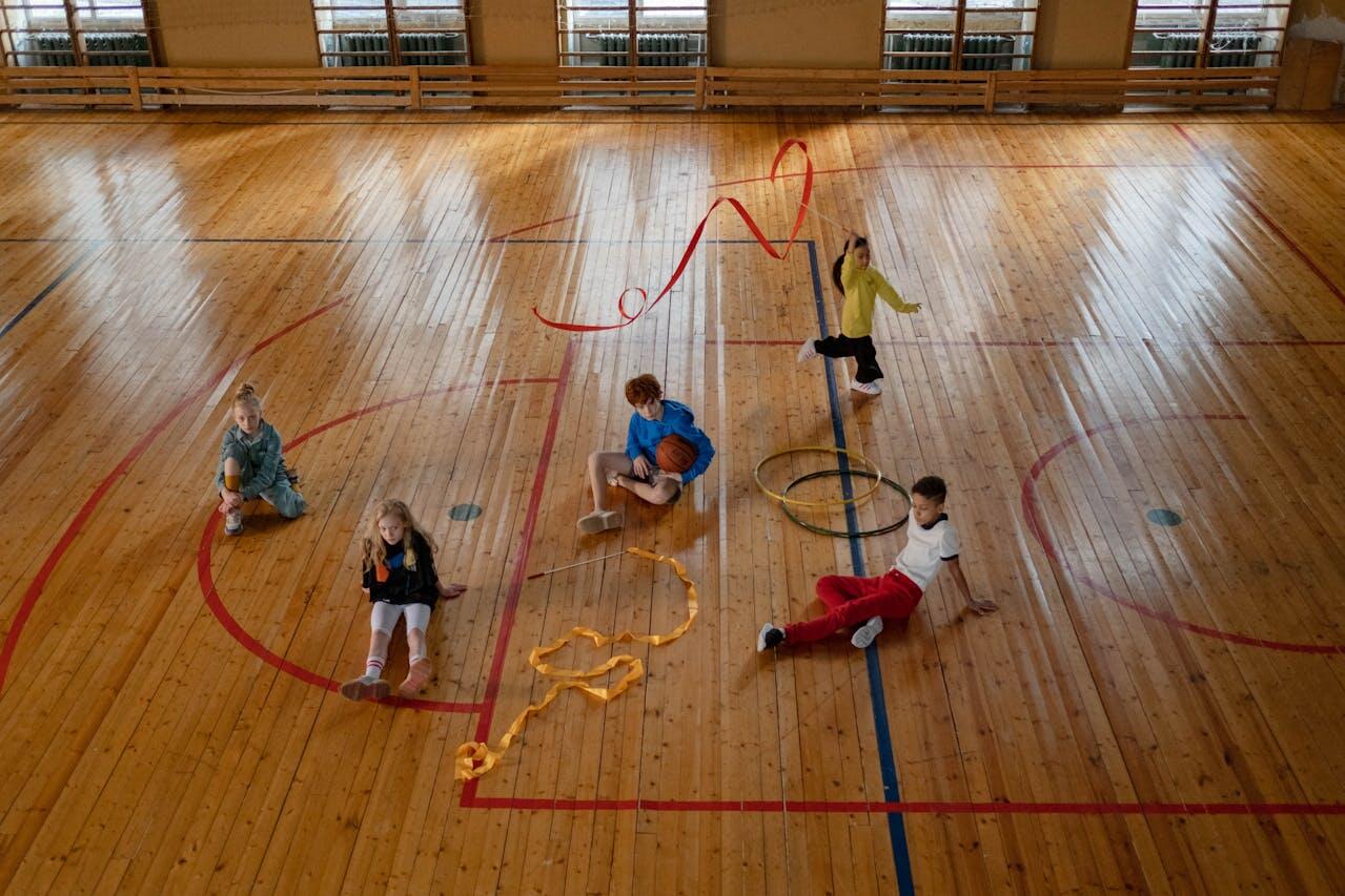 Kinderen in gymzaal
