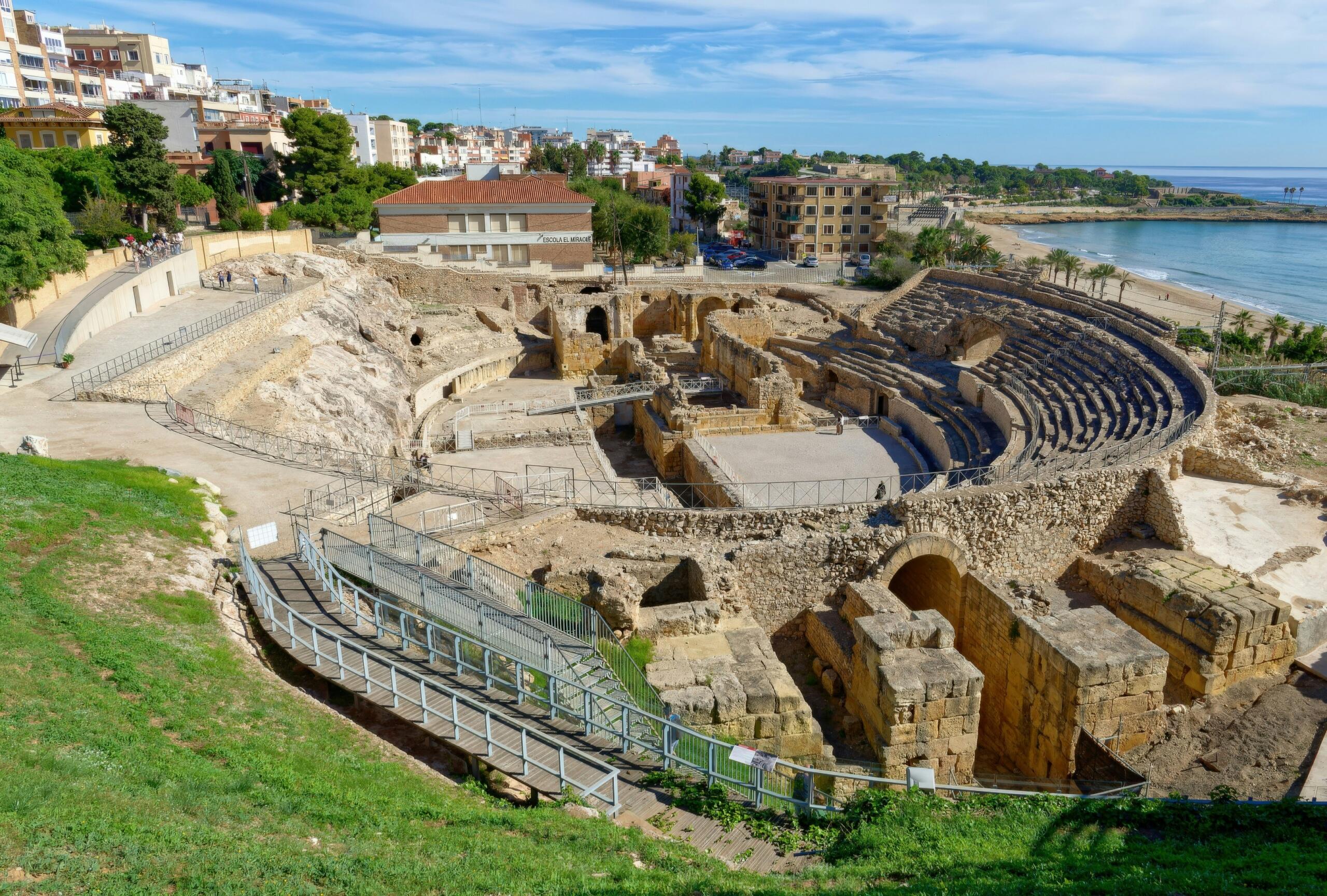 Romeins amfitheater aan zee in Tarragona