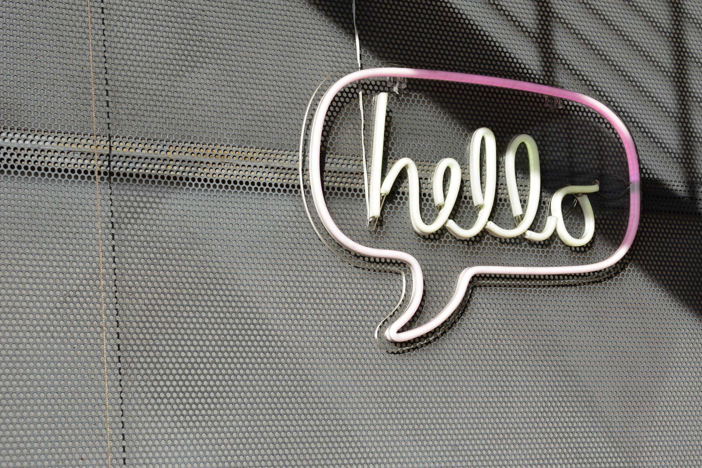 Neonskilt hello