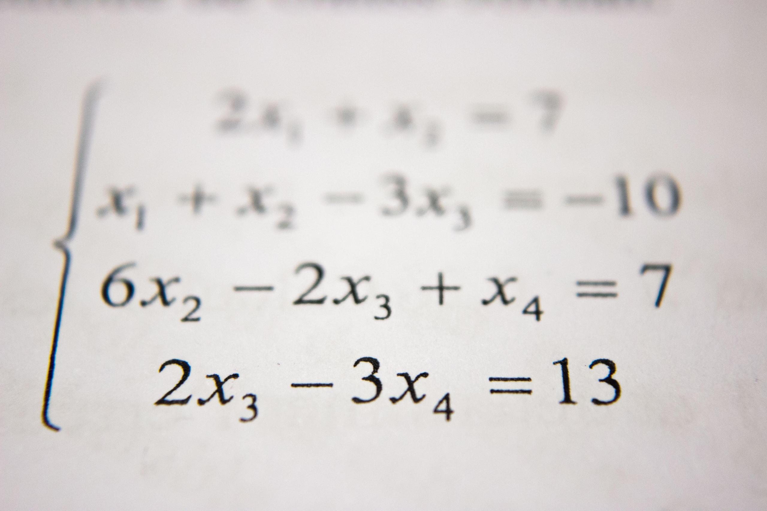 et ark med algebrastykker