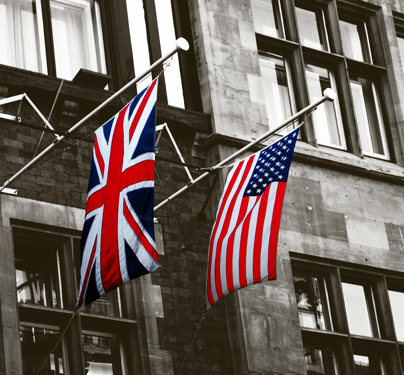 Britisk og amerikansk flagg