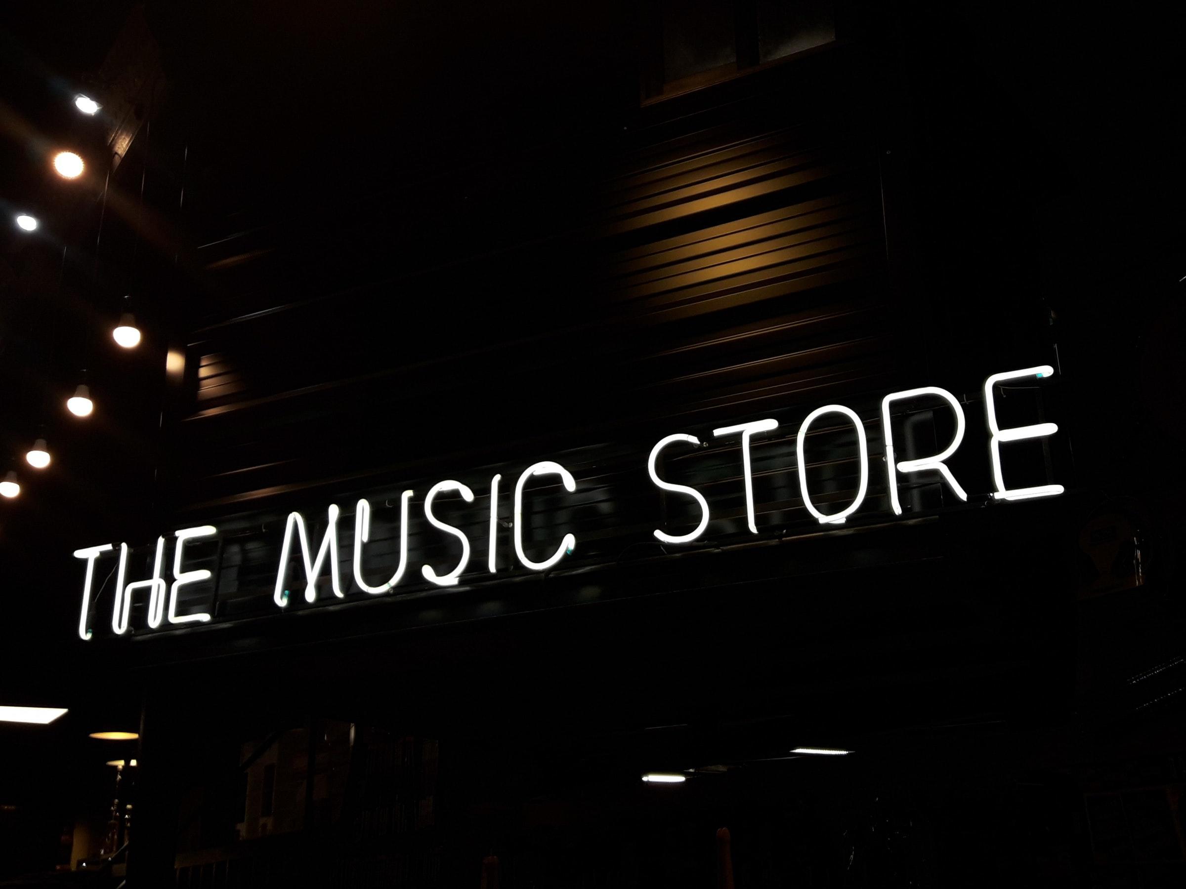 neon skilt musikkbutikk