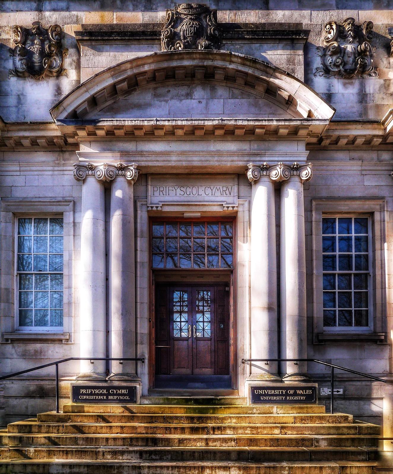 Hovedinngang, universitetet i Cardiff