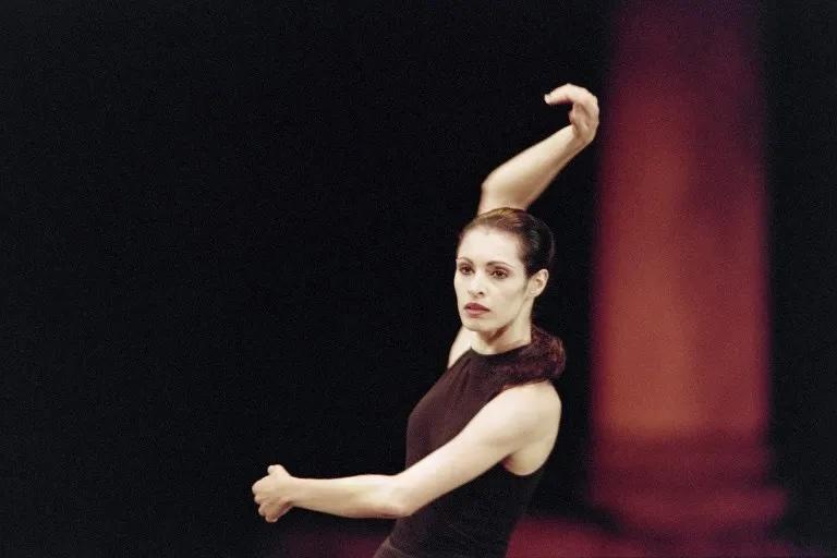 Pietragalla danser på scenen i 1997