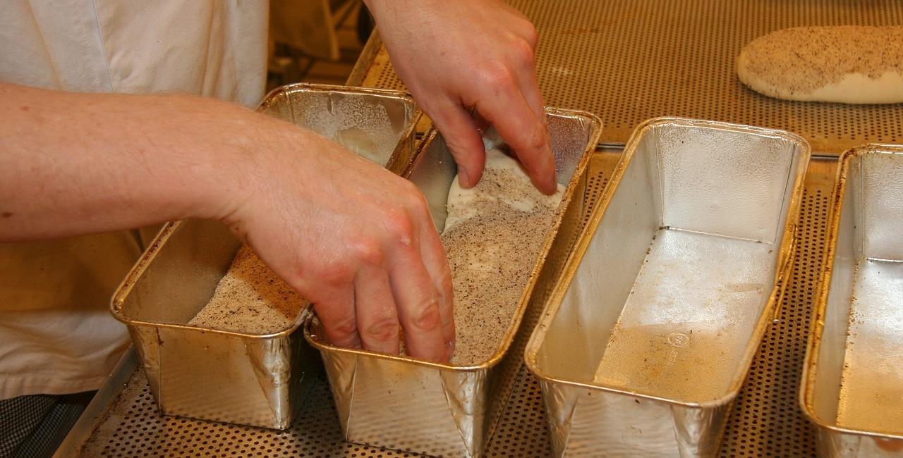Baker lager brød